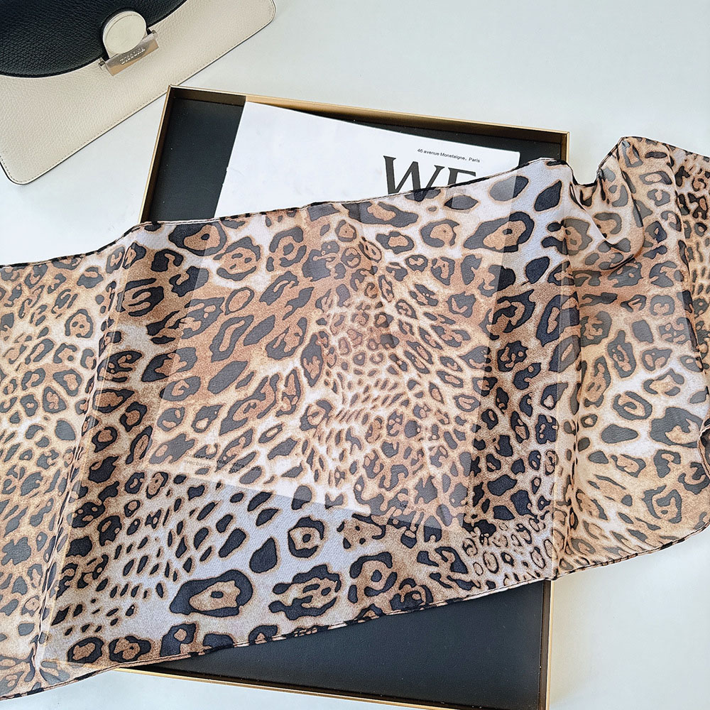 Leopardo pequeno longo lenço d - Silk Tie Striped avaliação e preço
